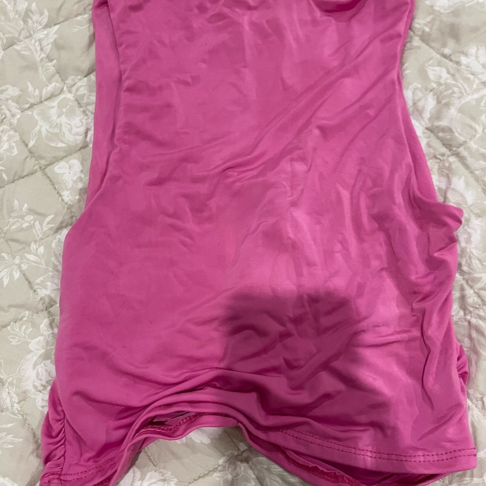 Elegant Pink Ruched Women's Top - Picture 2 of 2